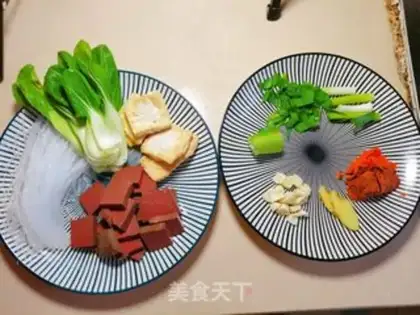 Make Duck tofu fan soup step 0