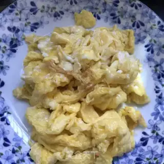 Make Scrambled eggs step 3