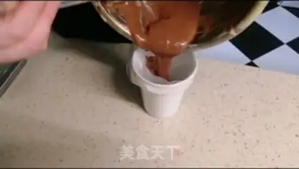Make Chocolate-leaved fruit cake rolls step 12