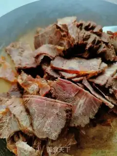 Make A fragrance of beef step 0