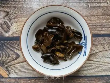 Make Garlic mussels step 1