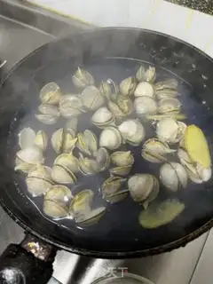 Make Roach clam soup step 5
