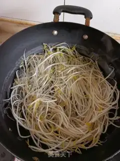 Make The green bean sprouts step 1