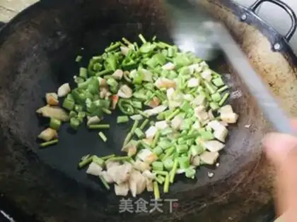 Make Eggs, tomatoes, vegetables step 5