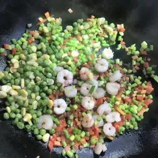 Make Shrimp rice step 6