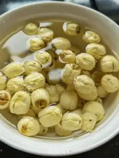 Make ♪ Little intestine graft soup ♪ step 1