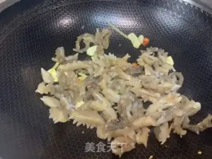 Make The sea cucumber step 2