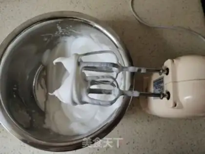 Make Six-inch pumpkin steam cake step 5
