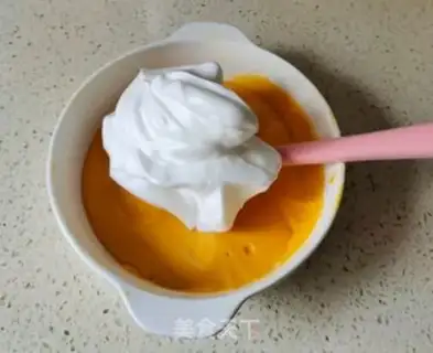Make Six-inch pumpkin steam cake step 6