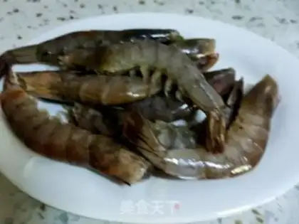 Make cucumber spicy crayfish step 0
