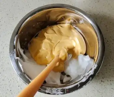 Make Six-inch pumpkin steam cake step 8