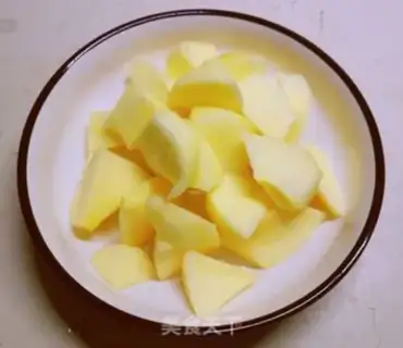 Make Cranberry apple water step 2