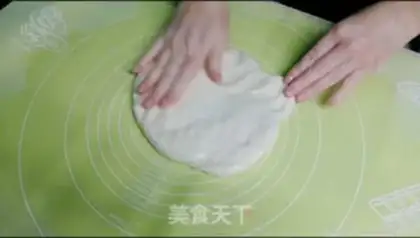 Make Simple onions step 3