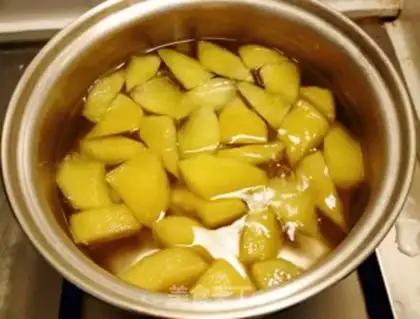 Make Cranberry apple water step 5