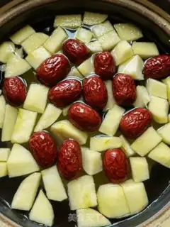 Make Apple rice porridge step 2