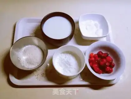 Make Cranberry milk step 0