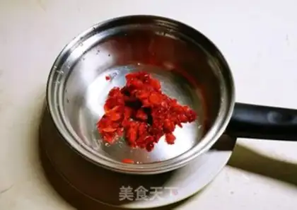 Make Cranberry milk step 1