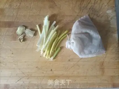 Make Roach and lamb stew step 2