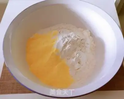 Make Cranberry dry corn buns step 0