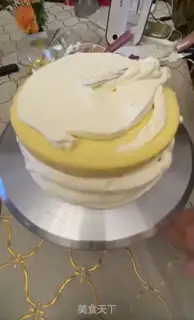 Make Eight-inch birthday cake step 8