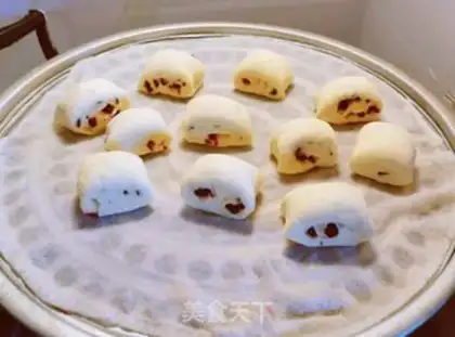 Make Cranberry dry corn buns step 11