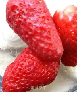 Make Mango strawberry yogurt step 4