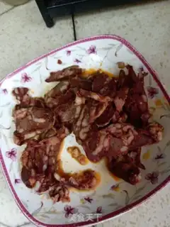 Make Pyramid fried sausage step 1