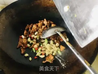 Make Mushroom garlic fried meat step 8