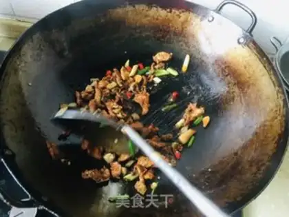 Make Mushroom garlic fried meat step 9
