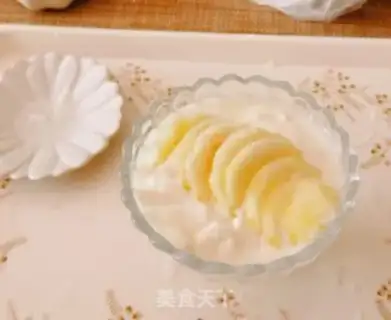 Make A yogurt cup step 4