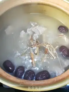 Make Five fingers of peach soup step 6