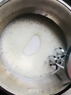 Make The lilies, meat soup step 0