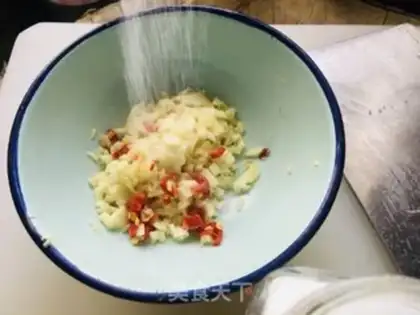 Make Garlic spicy sauce step 0