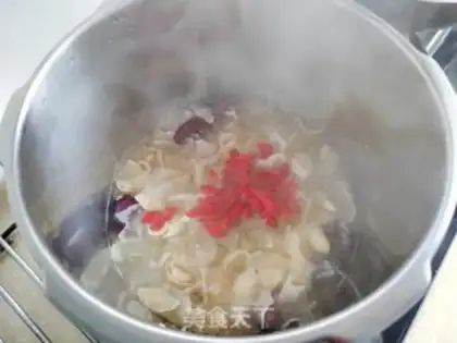 Make The silver spoon of the red-tree lily step 4