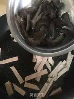 Make Garlic meatloaf for sea cucumber step 5