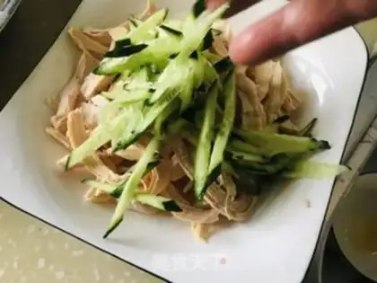 Make Garlic spicy sauce step 6