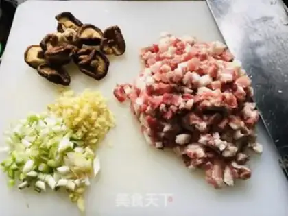 Make Spinach mushroom noodles step 0