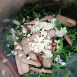 Make Eggs dry-dry sprouts step 9
