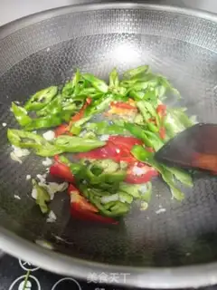 Make Chili fried eggs step 6