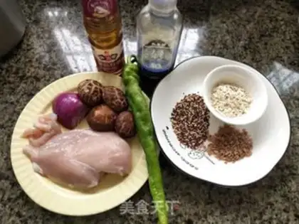 Make The fragrance rice makes chicken breasts step 0