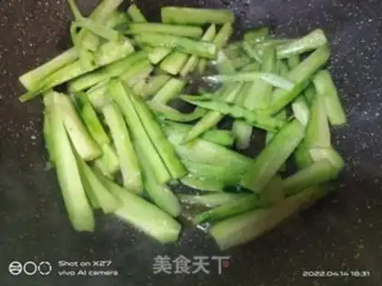 Make cucumber chops step 3