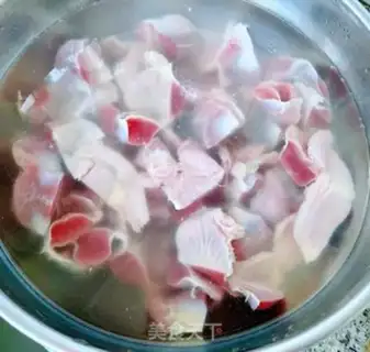 Make Spicy chicken wings step 1