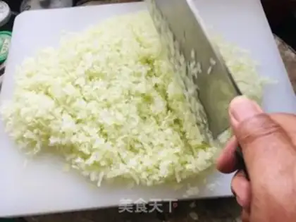 Make A big blue meat dumpling step 5