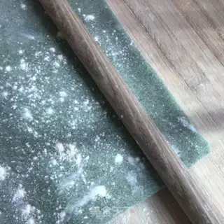 Make Garlic egg fragrance step 7