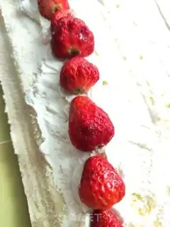 Make Strawberry roll step 12