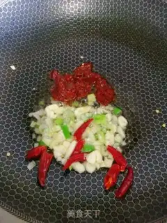 Make A dry pot of radish step 3