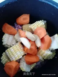 Make Corn radish pigbone soup step 3
