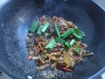Make Ridiculous silk squid step 10
