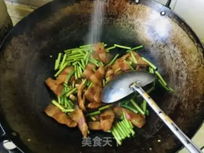 Make Garlic pork step 7
