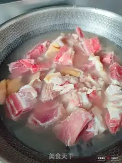 Make Red burning pig hoof step 1